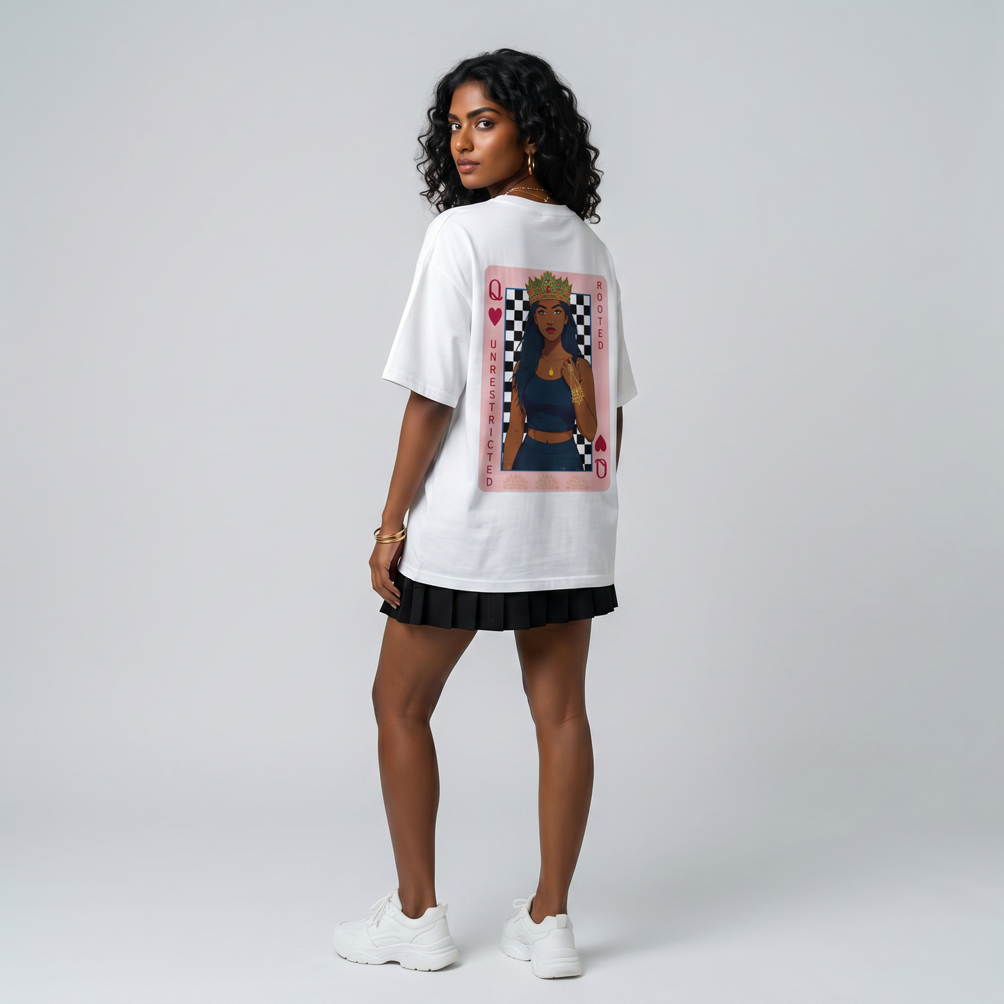 RU Queen of Hearts Oversized Tee in White